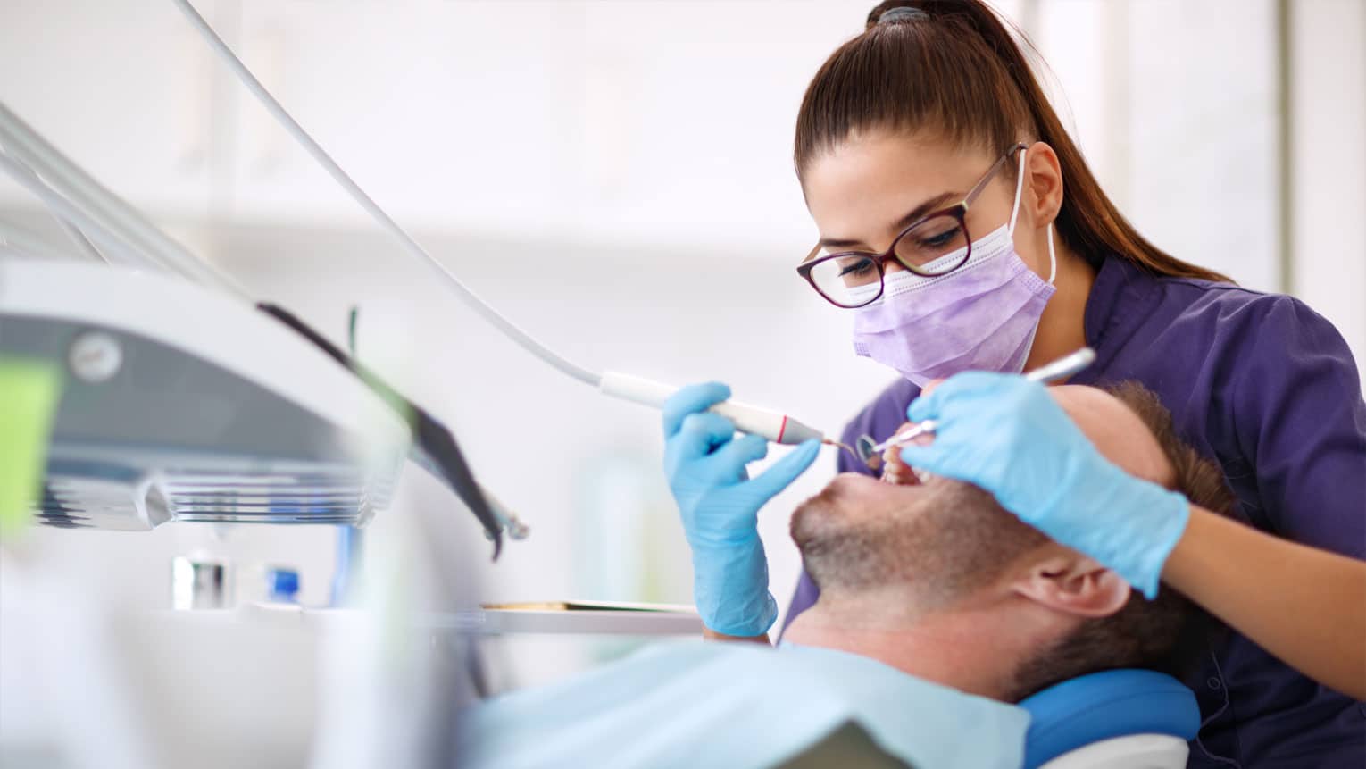 Top 5 Signs You May Need a Root Canal – And What to Expect